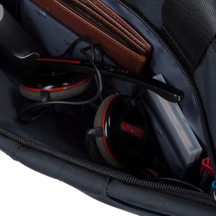 Сумка для ноутбука 15.6" RivaCase 8335 / Black